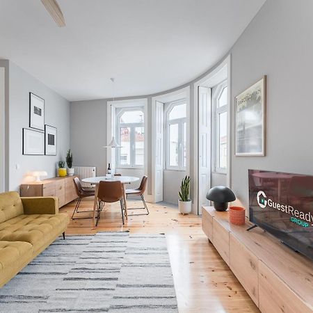 Guestready - Colorful Apt Near Agosto Station ปอร์โต ภายนอก รูปภาพ