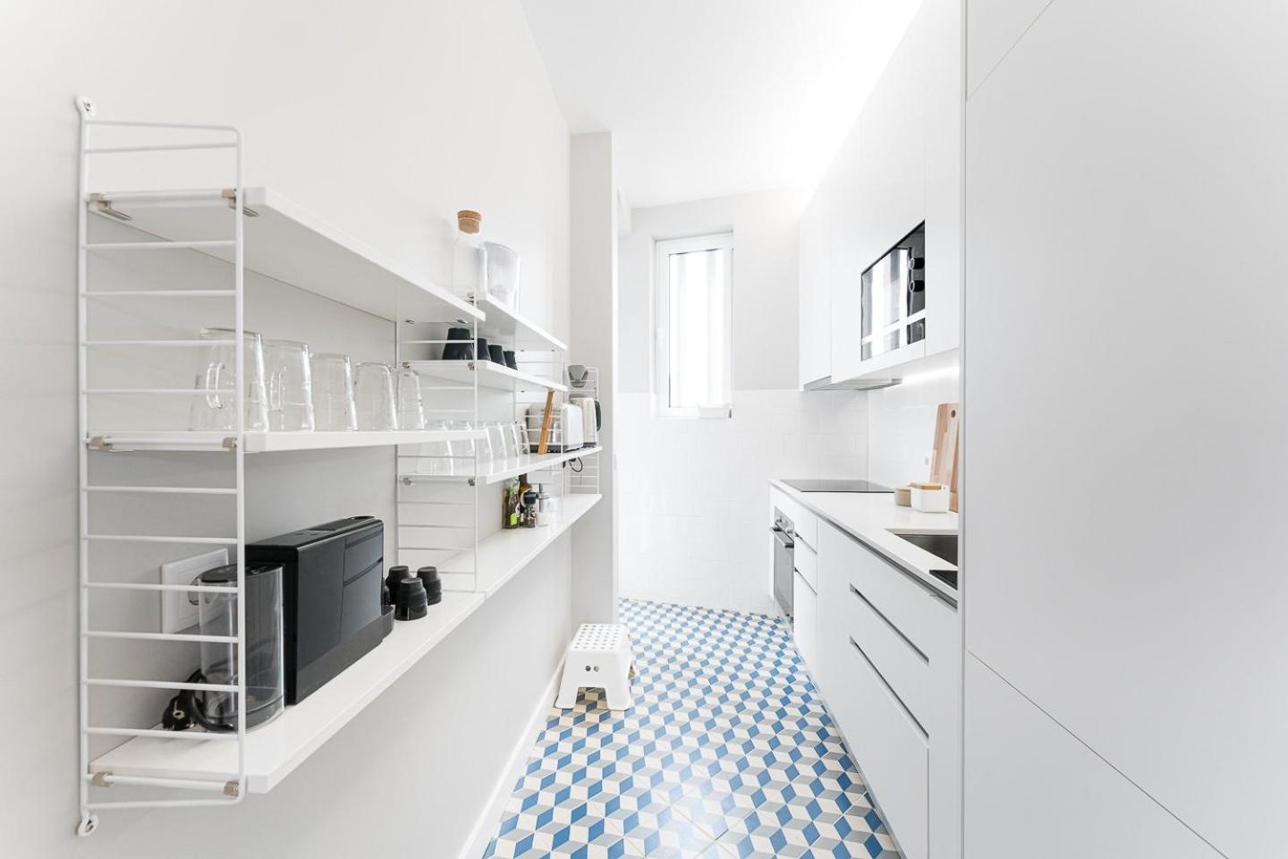 Guestready - Colorful Apt Near Agosto Station ปอร์โต ภายนอก รูปภาพ