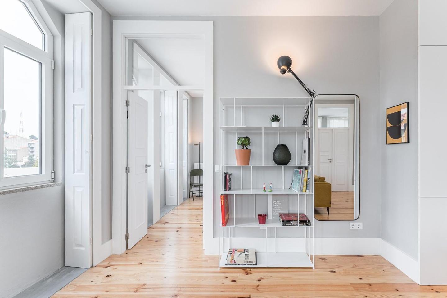 Guestready - Colorful Apt Near Agosto Station ปอร์โต ภายนอก รูปภาพ
