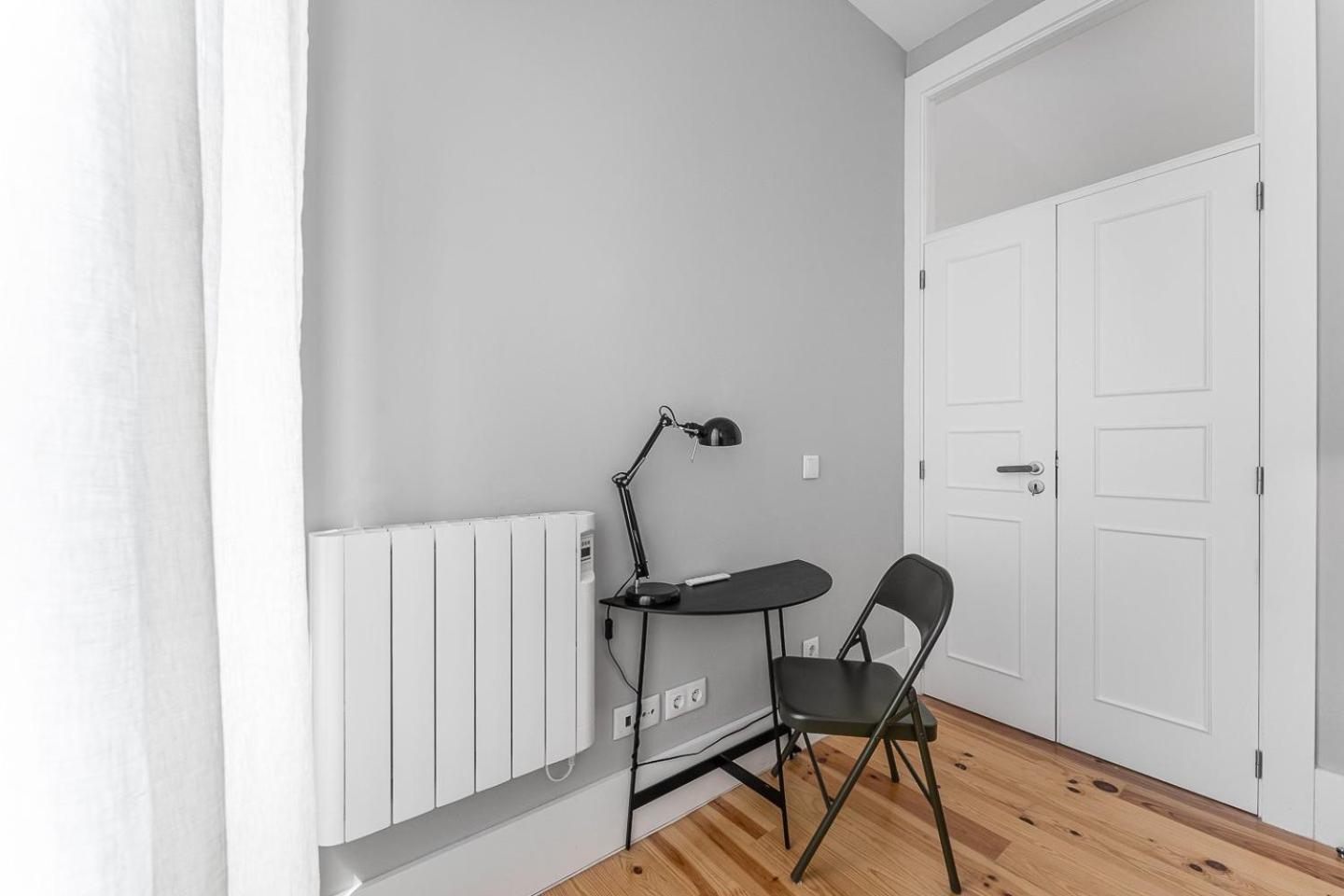 Guestready - Colorful Apt Near Agosto Station ปอร์โต ภายนอก รูปภาพ